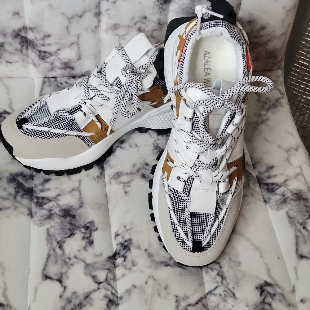 Gym shoe